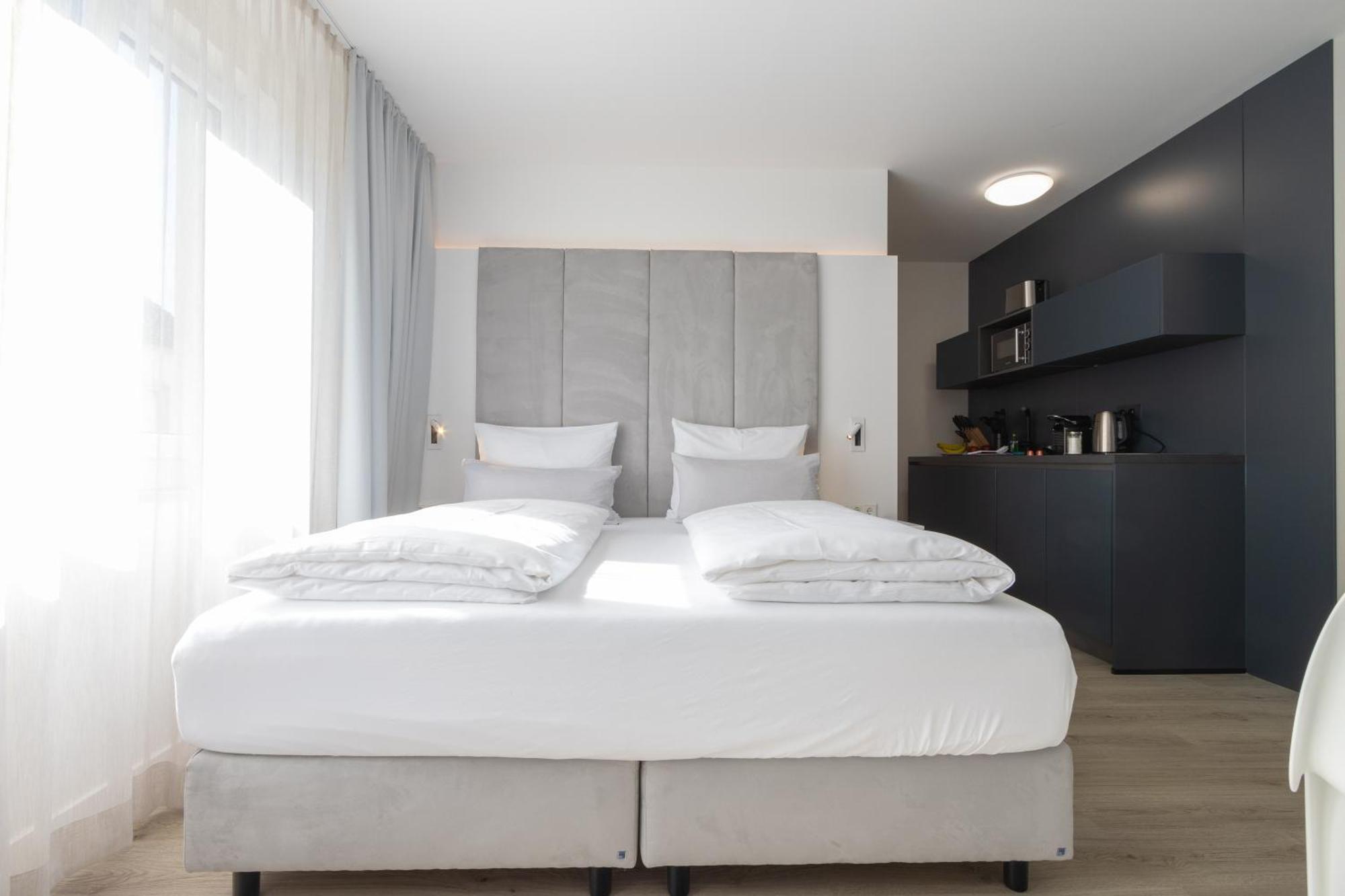 Zzzpace Smart-Hotel Krefeld Exterior photo