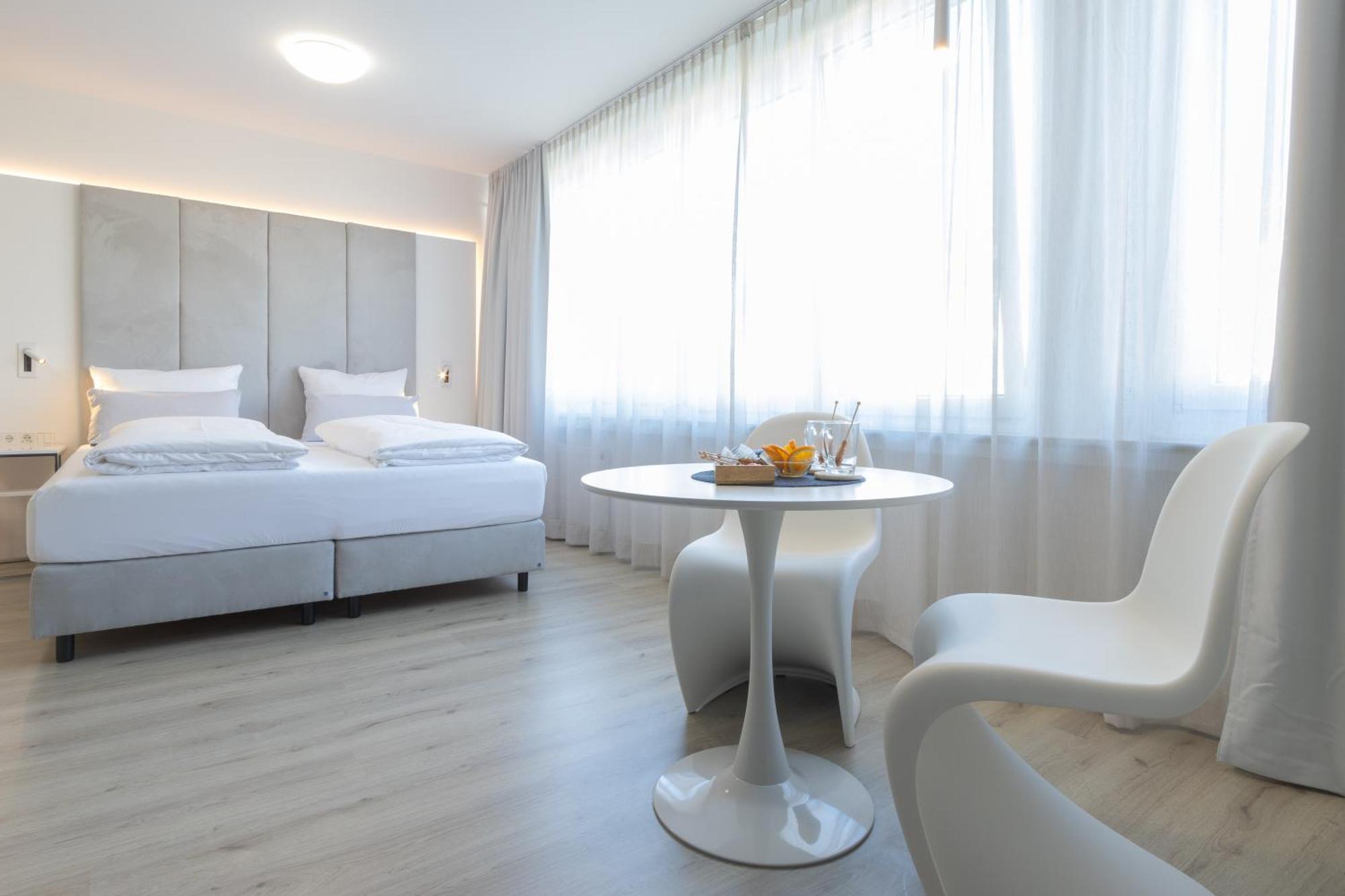 Zzzpace Smart-Hotel Krefeld Exterior photo