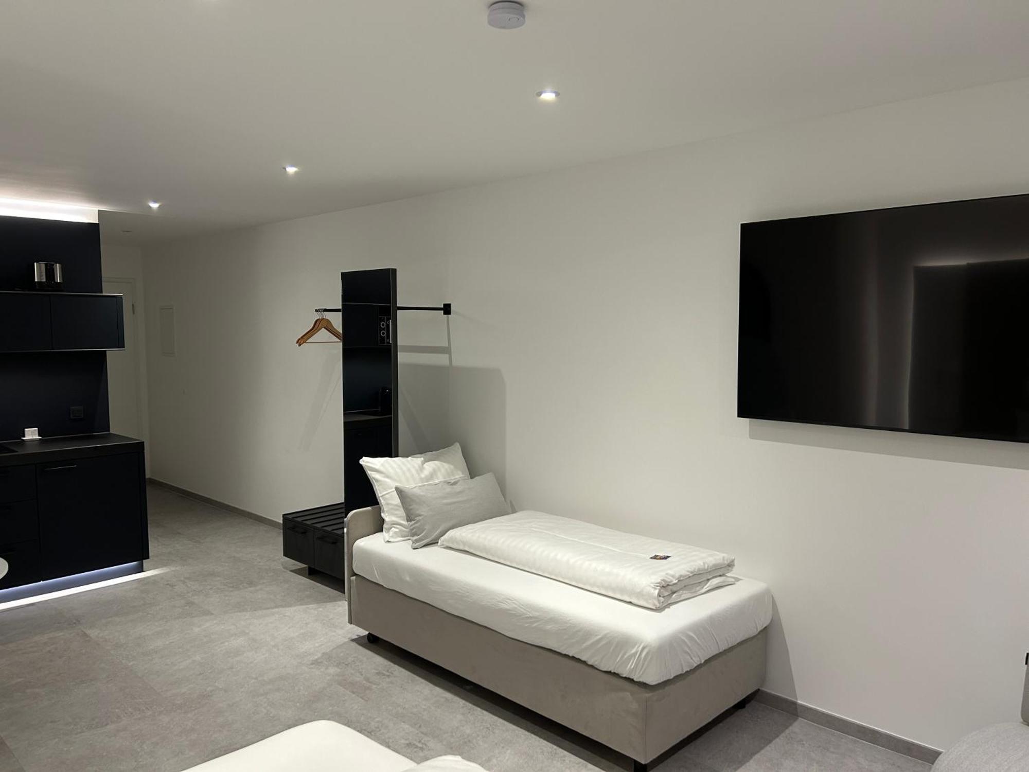 Zzzpace Smart-Hotel Krefeld Exterior photo